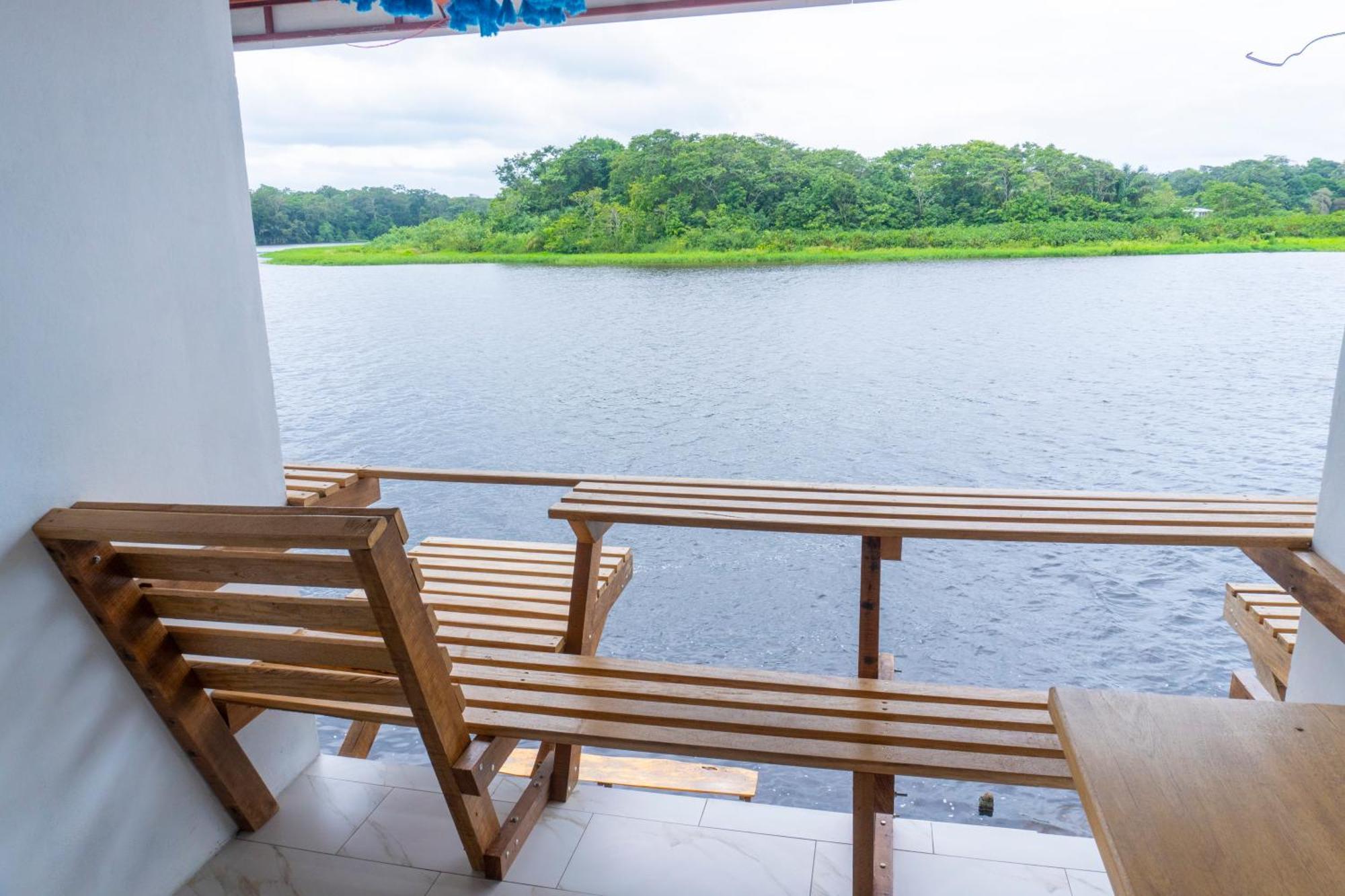 Hotel Pura Natura Riverside 托尔图格罗 外观 照片